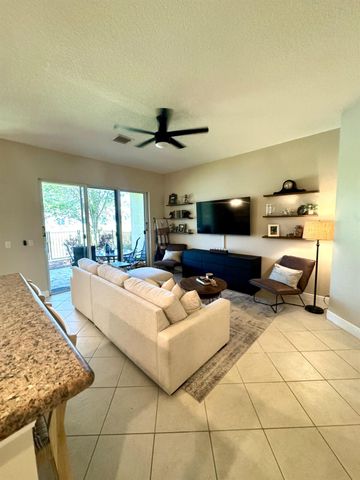 4488 Hickory Drive, Palm Beach Gardens, FL 33418