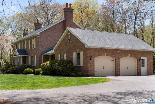 16 Cider Mill Road, Burlington, CT 06013