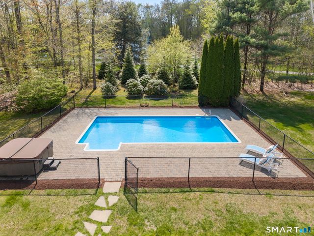 16 Cider Mill Road, Burlington, CT 06013