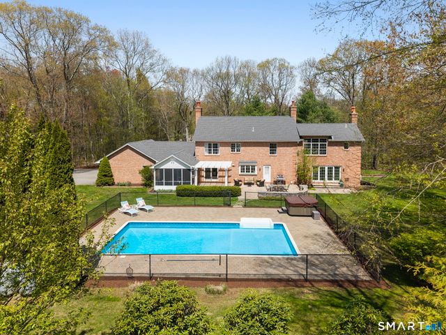 16 Cider Mill Road, Burlington, CT 06013