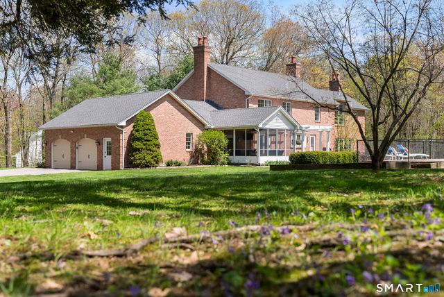 16 Cider Mill Road, Burlington, CT 06013