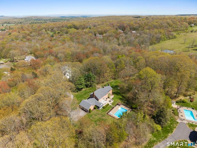 16 Cider Mill Road, Burlington, CT 06013
