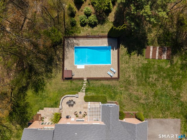 16 Cider Mill Road, Burlington, CT 06013