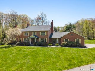 16 Cider Mill Road, Burlington, CT 06013