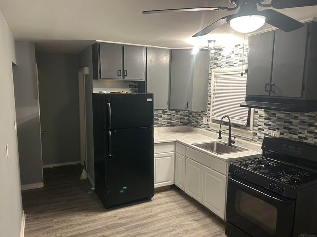 158 Mark Drive Drive, Mount Clemens, MI 48043