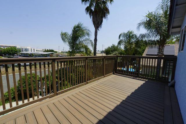 2741 Fremont Avenue, Clovis, CA 93611
