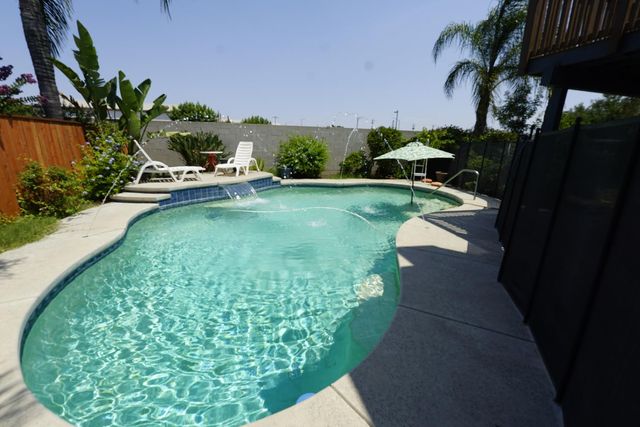 2741 Fremont Avenue, Clovis, CA 93611