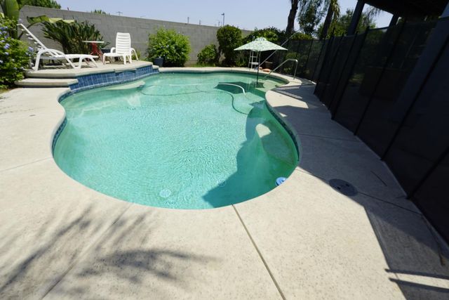 2741 Fremont Avenue, Clovis, CA 93611