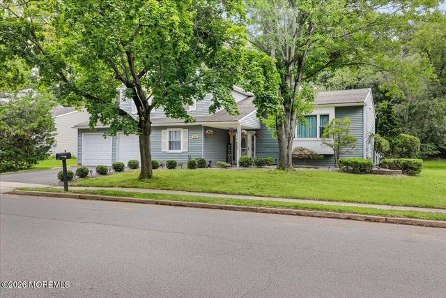 43 Glen Arden Drive, Howell, NJ 07731