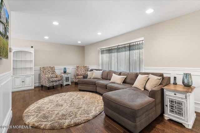 43 Glen Arden Drive, Howell, NJ 07731