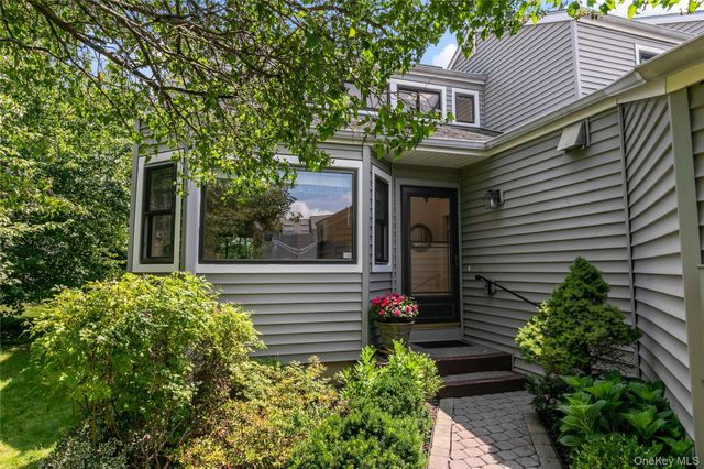 191 Horseshoe Circle, Ossining, NY 10562