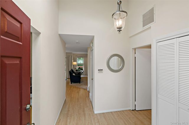 191 Horseshoe Circle, Ossining, NY 10562