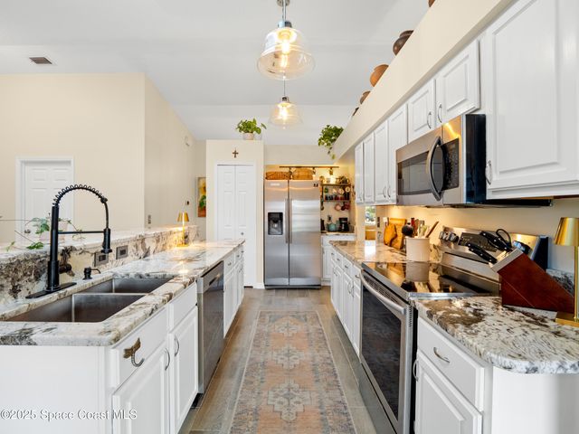 1378 York Circle, Melbourne, FL 32904