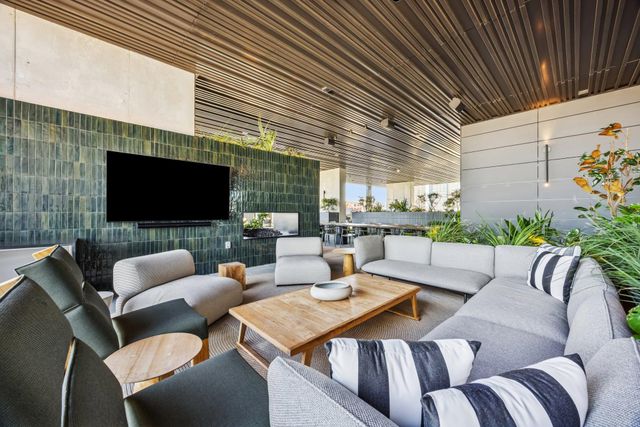 610 Davis ST 5007, Austin, TX 78701