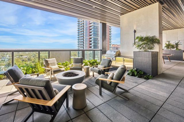 610 Davis ST 5007, Austin, TX 78701