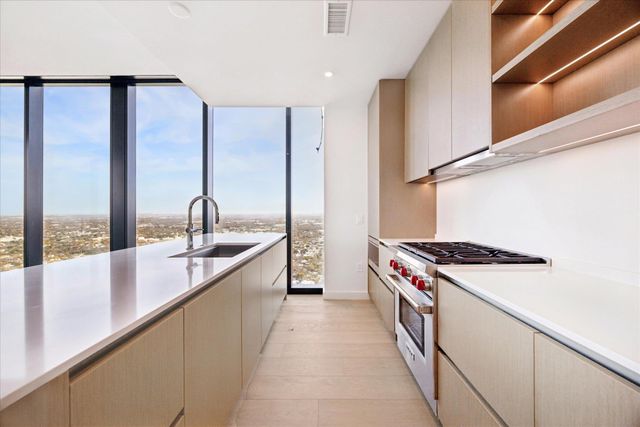 610 Davis ST 5007, Austin, TX 78701