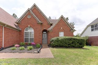 12855 Fox Ridge Ln, Olive Branch, MS 38654