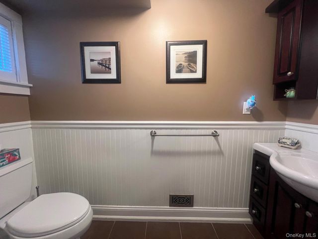 48 W 20th Street, Deer Park, NY 11729