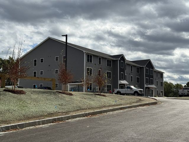 251 Sladen Street 207, Dracut, MA 01826