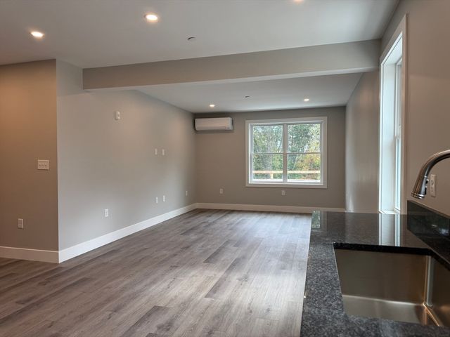 251 Sladen Street 207, Dracut, MA 01826