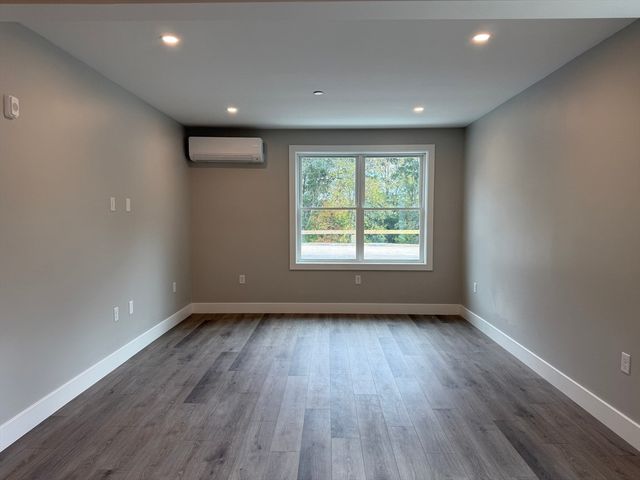 251 Sladen Street 207, Dracut, MA 01826