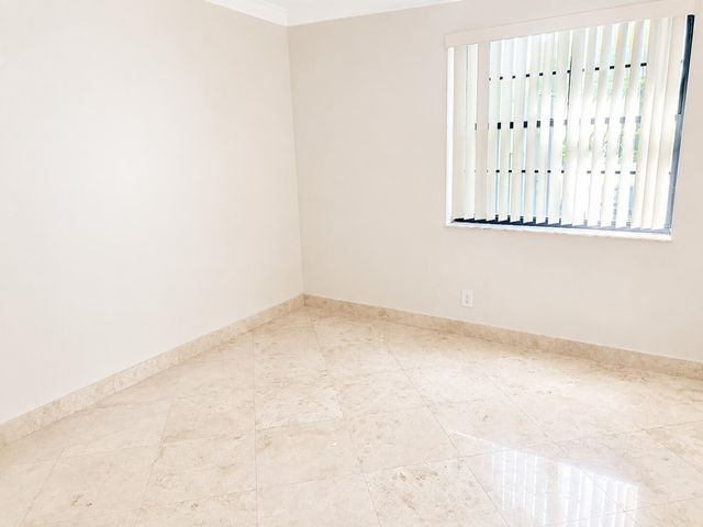 552 E Deer Creek Wildwood Ln Lane E, Deerfield Beach, FL 33442
