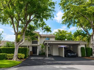 552 E Deer Creek Wildwood Ln Lane E, Deerfield Beach, FL 33442