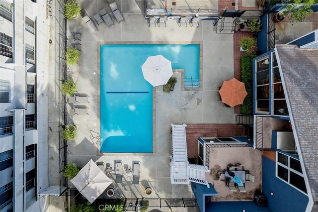 17711 Margate Street 316, Encino, CA 91316