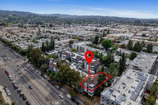 17711 Margate Street 316, Encino, CA 91316