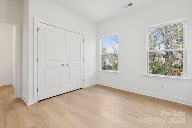 5403 Toano Road, Charlotte, NC 28215