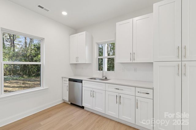 5403 Toano Road, Charlotte, NC 28215