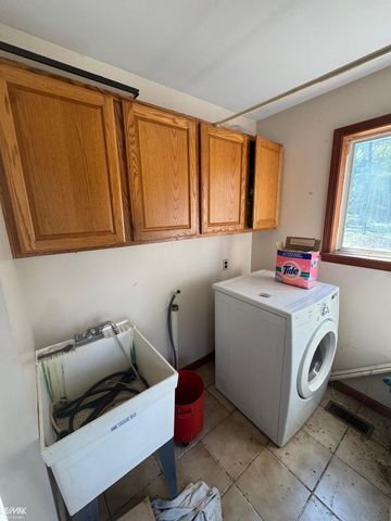 51435 Base Street, New Baltimore, MI 48047