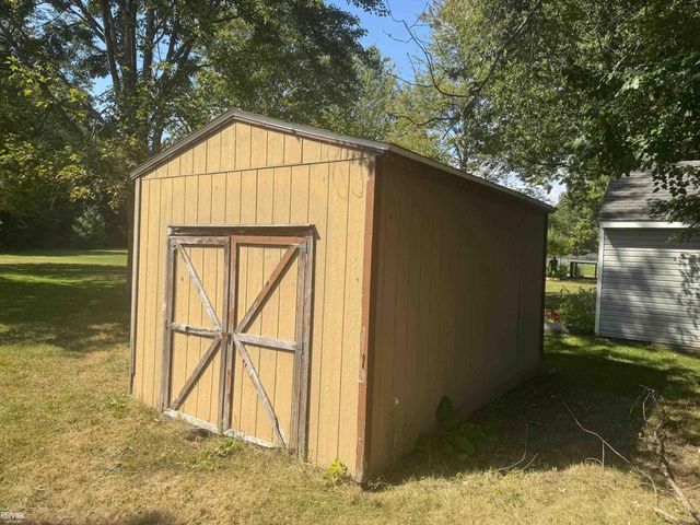 51435 Base Street, New Baltimore, MI 48047