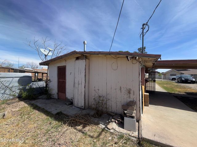 117 HADLOCK Street, El Paso, TX 79905