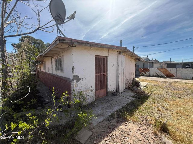 117 HADLOCK Street, El Paso, TX 79905