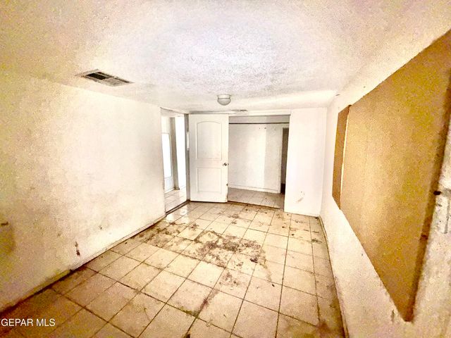 117 HADLOCK Street, El Paso, TX 79905