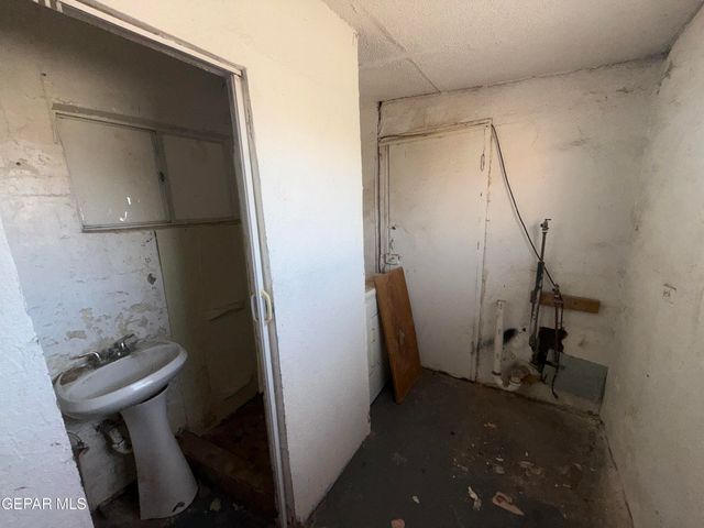 117 HADLOCK Street, El Paso, TX 79905