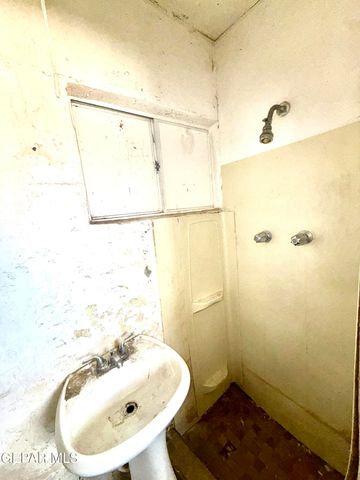 117 HADLOCK Street, El Paso, TX 79905