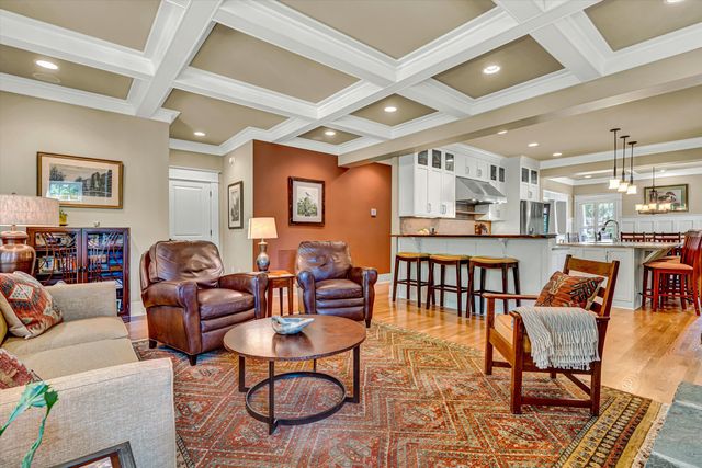 6030 Stickley LN, Roanoke, VA 24018