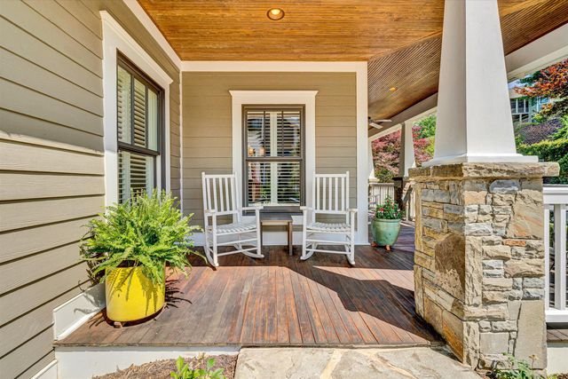 6030 Stickley LN, Roanoke, VA 24018