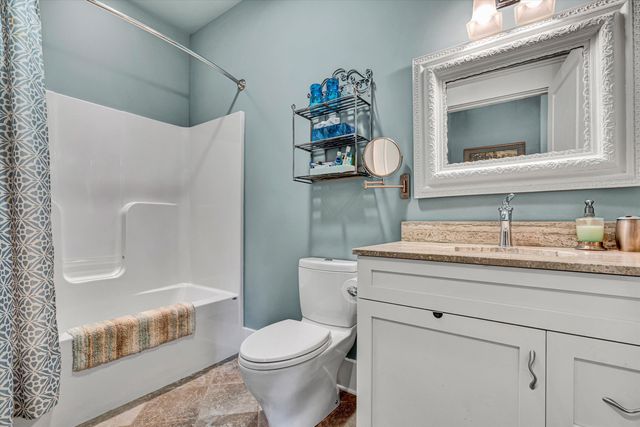 6030 Stickley LN, Roanoke, VA 24018