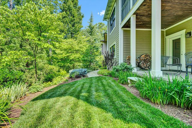6030 Stickley LN, Roanoke, VA 24018
