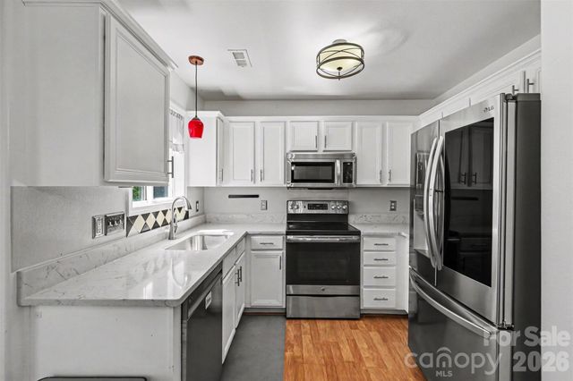264 Brookstone Drive, Mount Holly, NC 28120