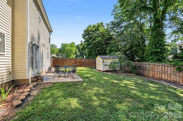 264 Brookstone Drive, Mount Holly, NC 28120