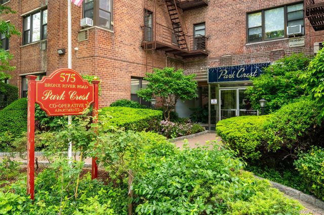 575 Bronx River Road 6C, Yonkers, NY 10704