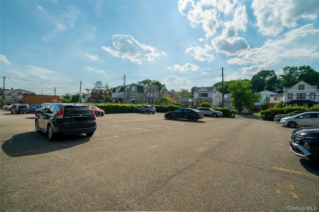575 Bronx River Road 6C, Yonkers, NY 10704