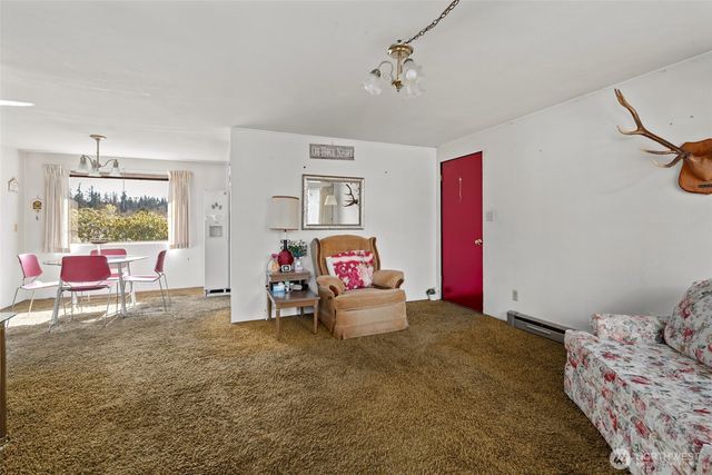 1571 Dutch Hollow Drive, Freeland, WA 98249