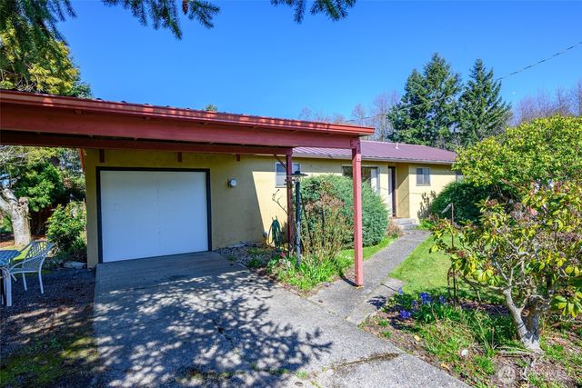 1571 Dutch Hollow Drive, Freeland, WA 98249