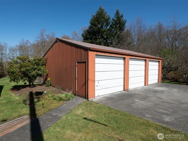 1571 Dutch Hollow Drive, Freeland, WA 98249