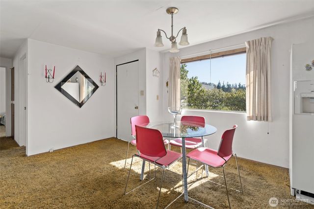 1571 Dutch Hollow Drive, Freeland, WA 98249